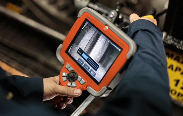 專業(yè)級工業(yè)用內(nèi)窺鏡具有符合人機(jī)工程學(xué)的外觀設(shè)計(jì)